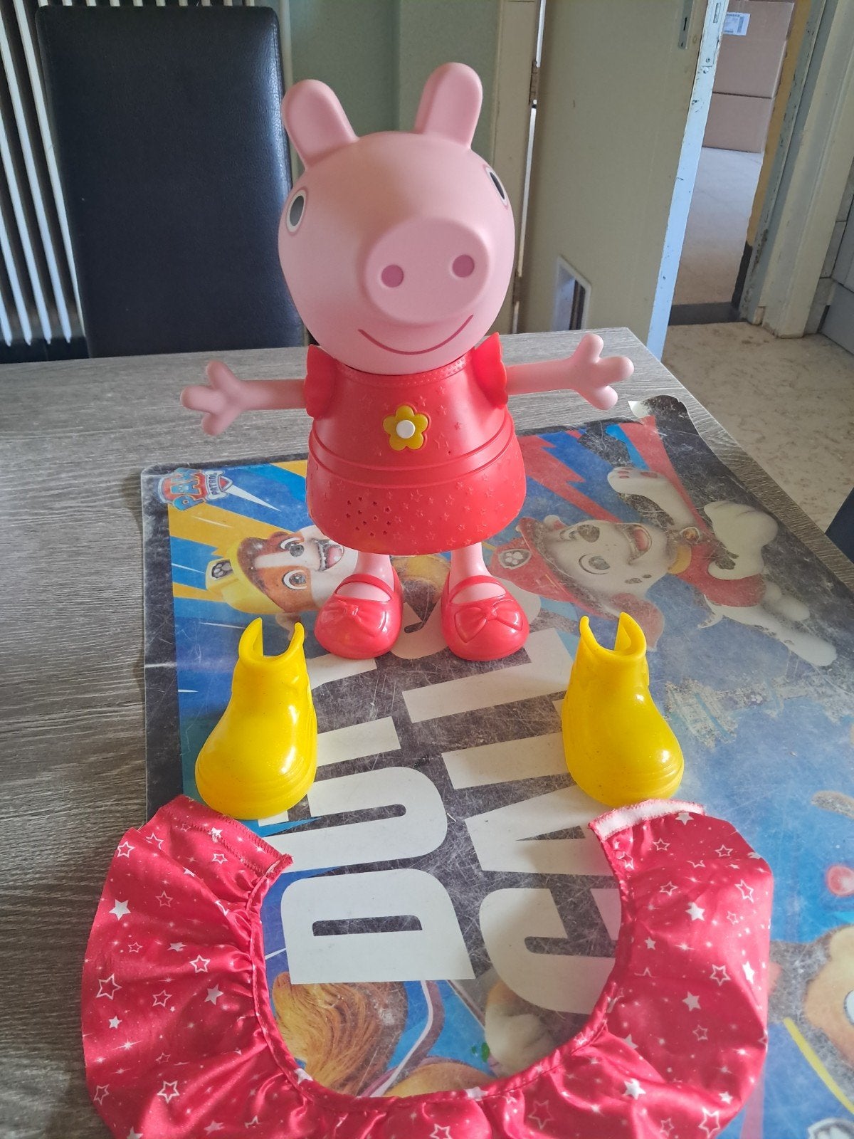 Hasbro Peppa Pig Pop – Peppa's Modderpoelen Feestje (Met Gel, Ophalen of Verzenden, Gebruikt
