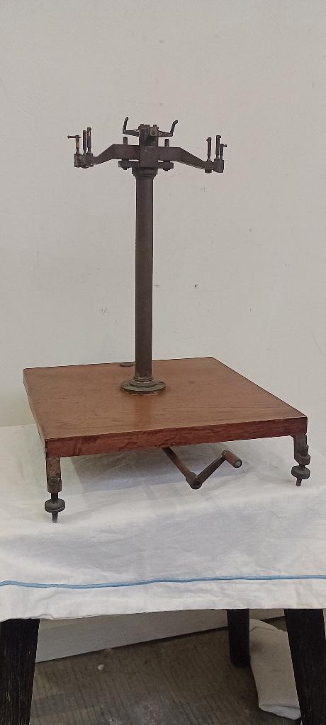 Instrument scientifique ancien en laiton, P. Boët, Enlèvement ou Envoi