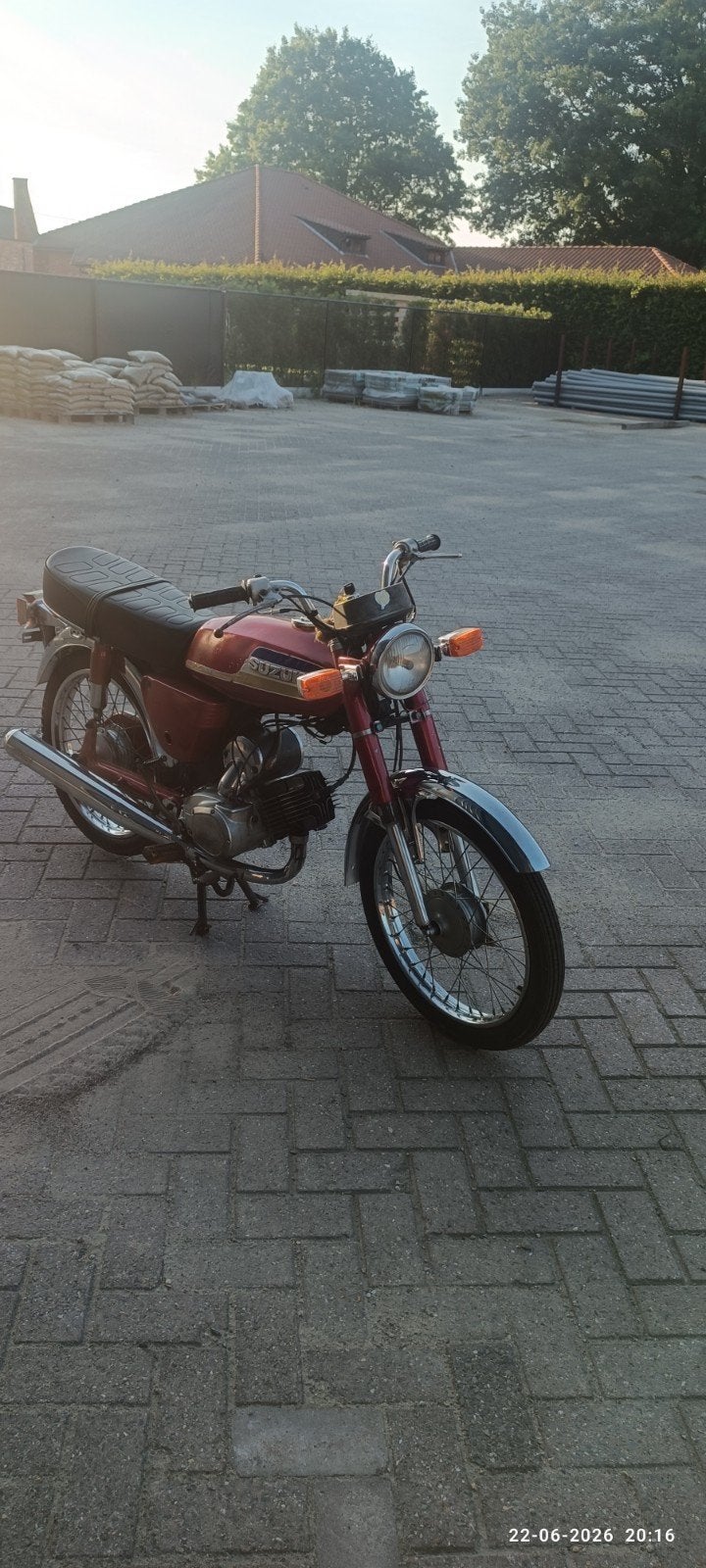 Suzuki a100, Fietsen en Brommers, Ophalen