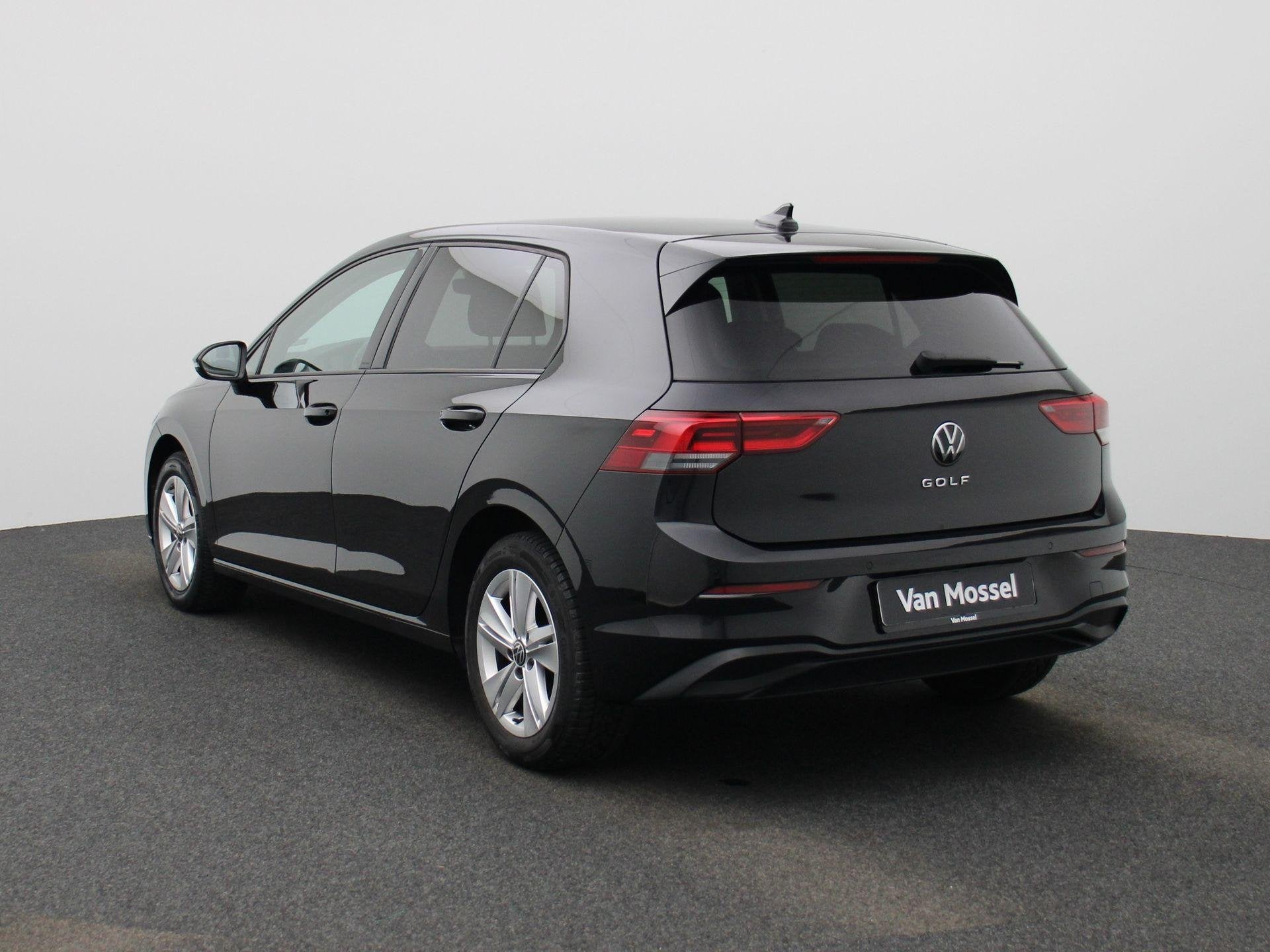 Volkswagen Golf VIII 1.0 TSI 81kW Life LED | NAVI | ADT. CC, Auto's, Voorwielaandrijving, Stof, Gebruikt, Zwart