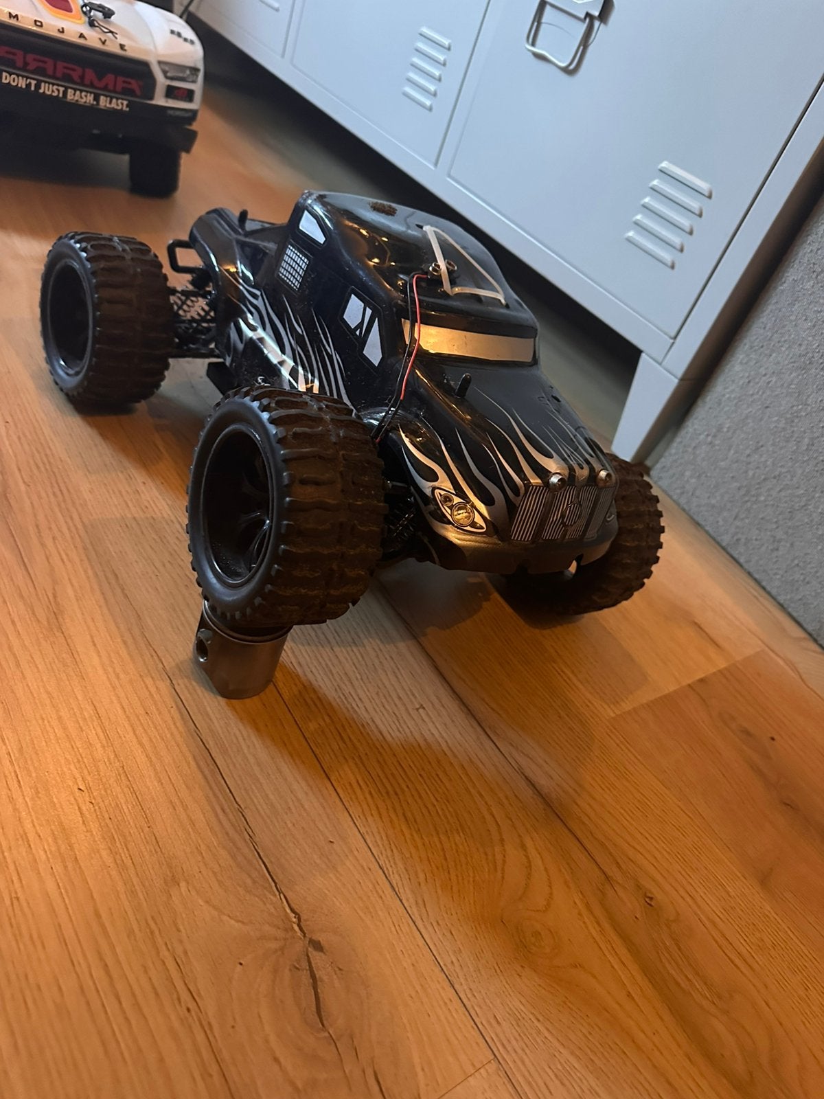 Himoto truck met andere motor, Ophalen, Zo goed als nieuw