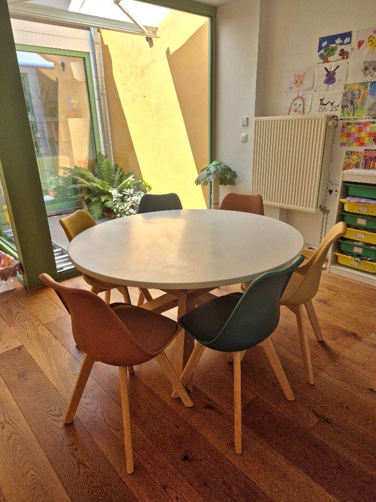 Ronde witte tafel Kave Home, 100 à 150 cm, Cinq personnes ou plus, Rond, 100 à 150 cm