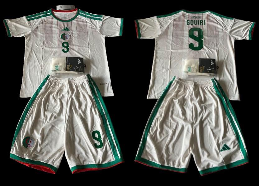 Maillot + short + chaussettes Algérie - Taille 13-14 ans, Envoi, Neuf, Garçon ou Fille, Ensemble