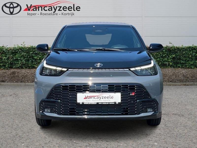 Toyota Aygo GR Sport+cam+gps+sens V+A, Auto's, Toyota, Automaat, 116 pk, Hybride Elektrisch/Benzine, Zilver of Grijs