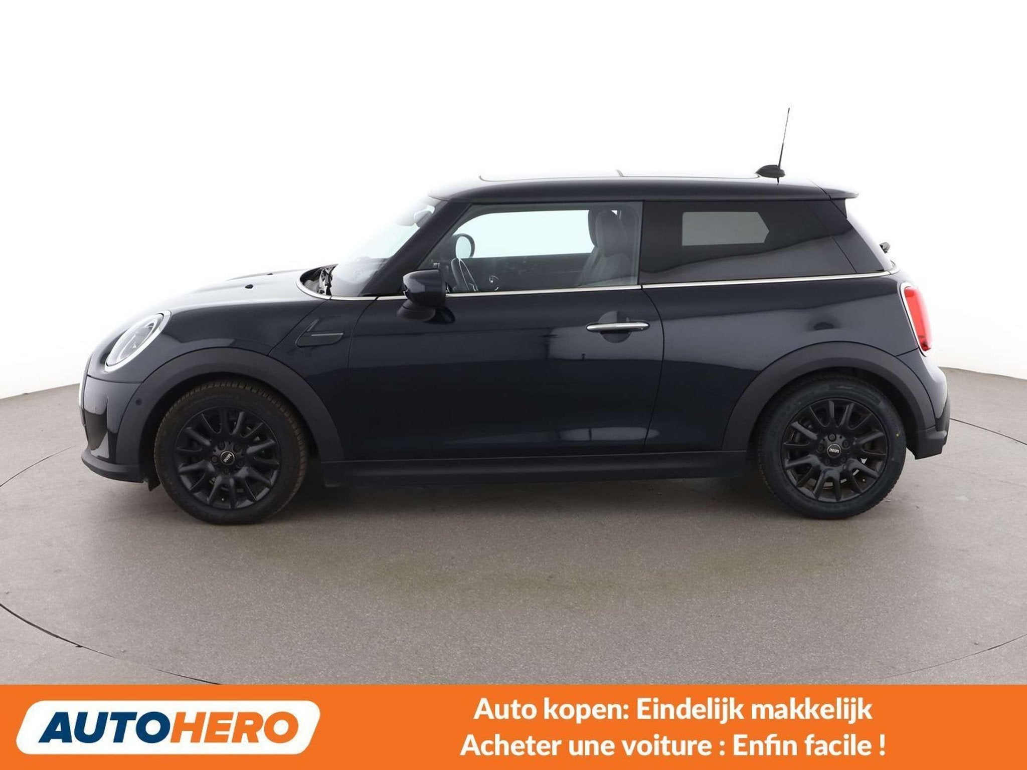 MINI One One Classic Trim (bj 2021), Auto's, Voorwielaandrijving, Gebruikt, Euro 6, Blauw