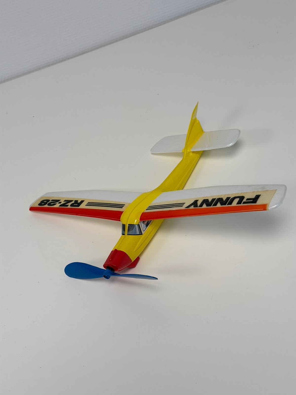 Hélice d'avion en mousse Vintage Funny RZ-28, Collections, Enlèvement ou Envoi, Comme neuf