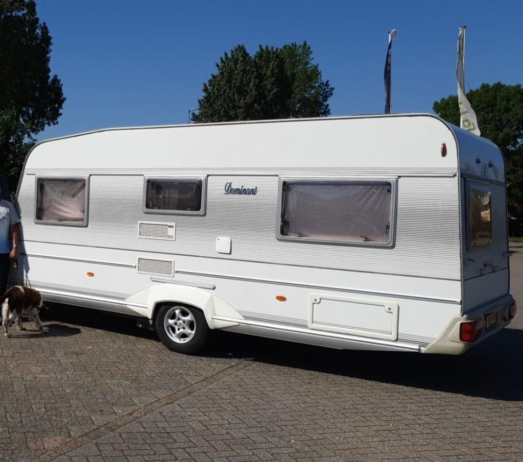 LMC caravan 2002, Caravans en Kamperen, Caravans, Particulier, tot en met 4, 1000 - 1250 kg, Rondzit, LMC en Münsterland, Frans bed
