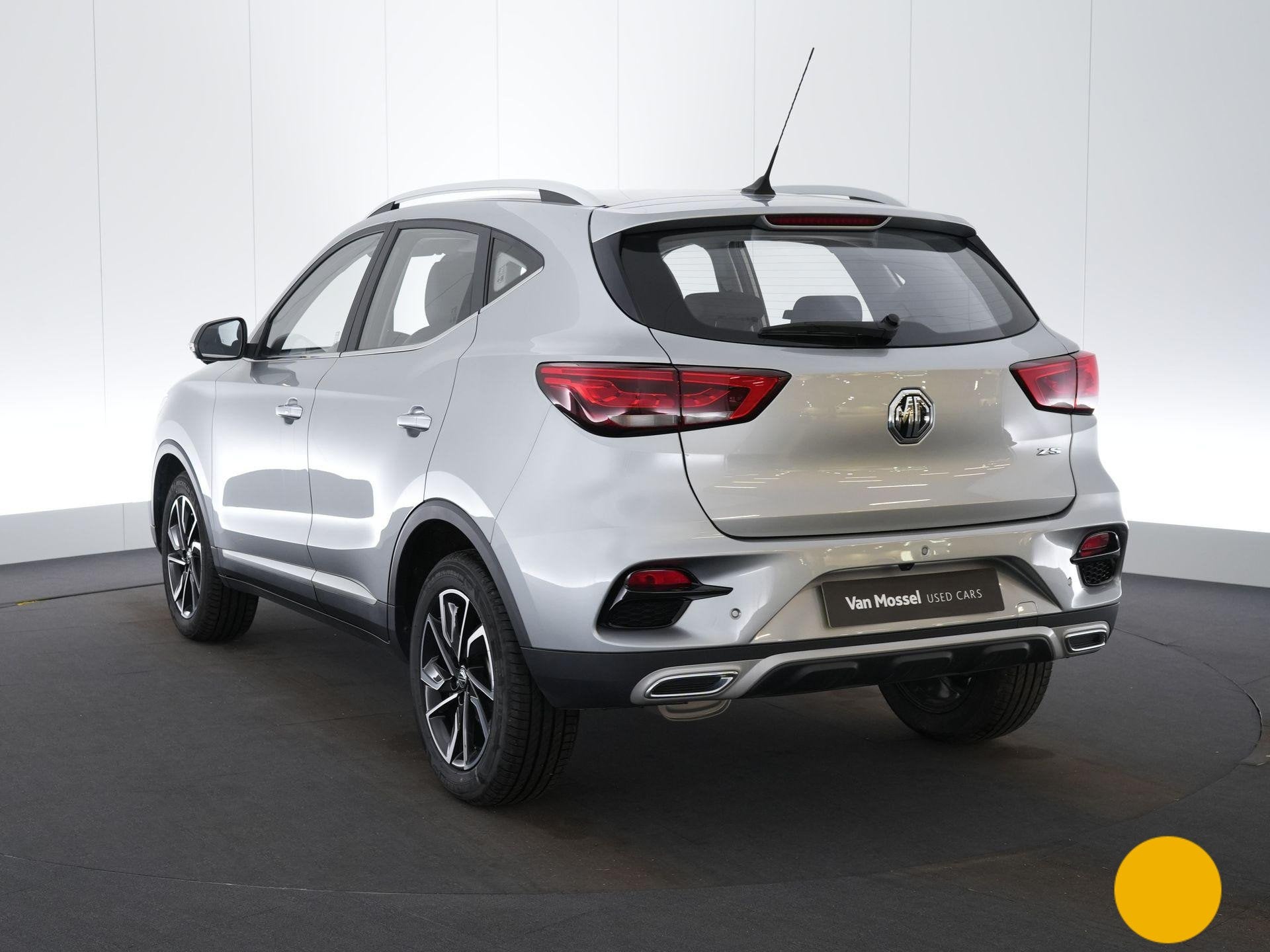 MG ZS 1.0 T-GDi AT LUXURY, Dealer onderhouden, Stof, Gebruikt, 1264 kg