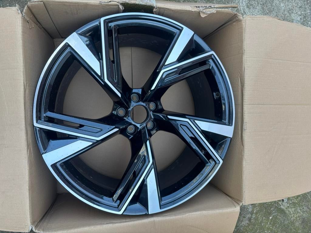 1 Jante Alu AUDI RS6 C8 22 Pouces, Autos : Pièces & Accessoires, Pneus & Jantes, Enlèvement ou Envoi