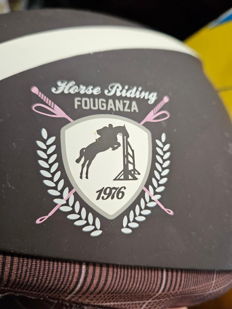 Bombe d'équitation, Enlèvement, Utilisé, Bombe
