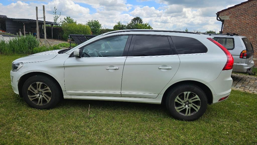 Volvo xc60, Cuir, Achat, Euro 6, Capteur de stationnement