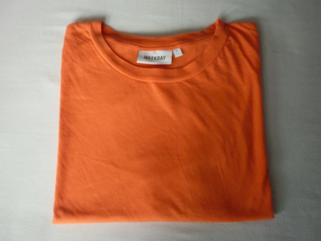 T-shirt Weekday, Kleding | Dames, Ophalen of Verzenden, Zo goed als nieuw, Korte mouw, Maat 36 (S)