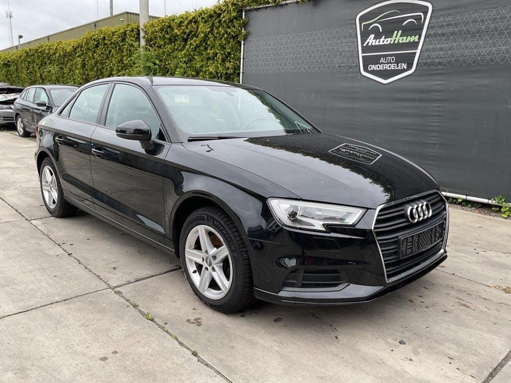 SPATBORD RECHTS VOOR Audi A3 Limousine (8VS / 8VM), Auto-onderdelen, Info@audi.de, Audi, Spatbord, Audi AG