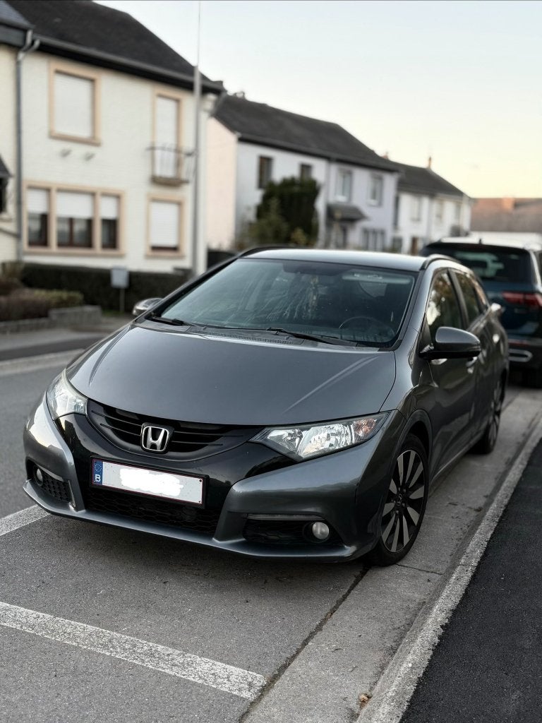 Honda Civic Tourer – 273 332 km – à réparer, Auto's, Voorwielaandrijving, Euro 5, Stof, Zwart