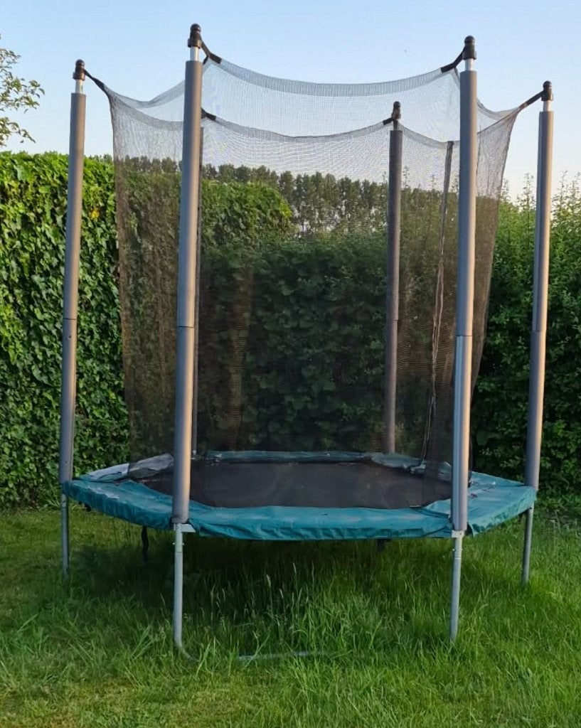 Trampoline Decathlon 240, Enfants & Bébés, Jouets | Extérieur | Trampolines, Enlèvement, Utilisé