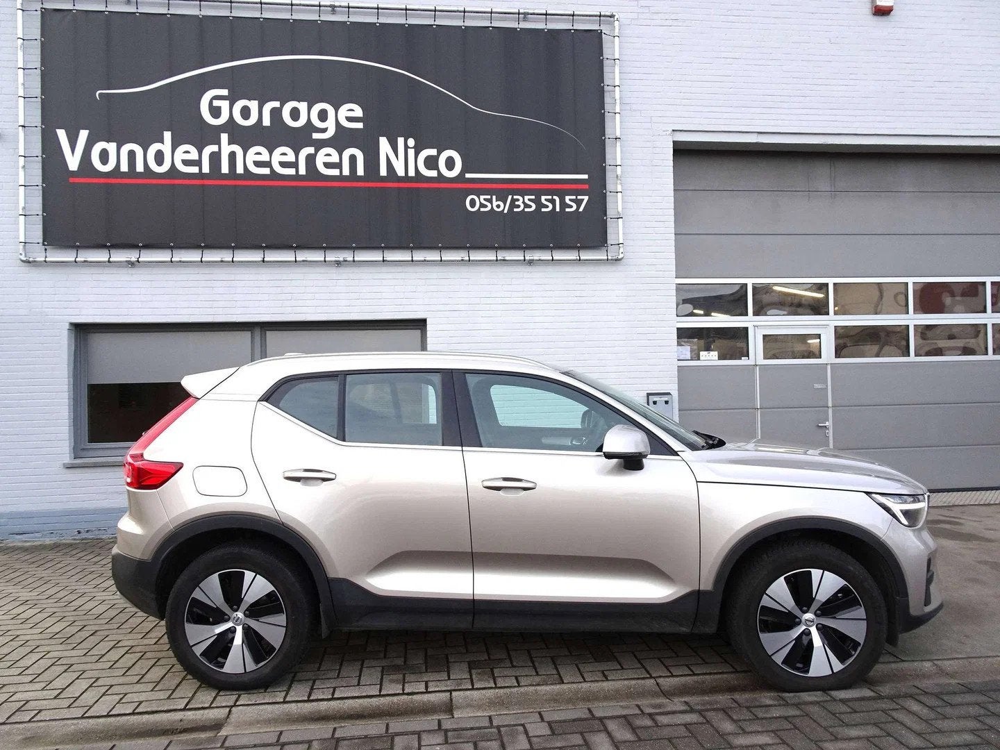 Volvo XC40 1.5T4 Recharge Inscription CARPLAY,FULL LED,KEYLE, Auto's, Automaat, Stof, Gebruikt, Euro 6