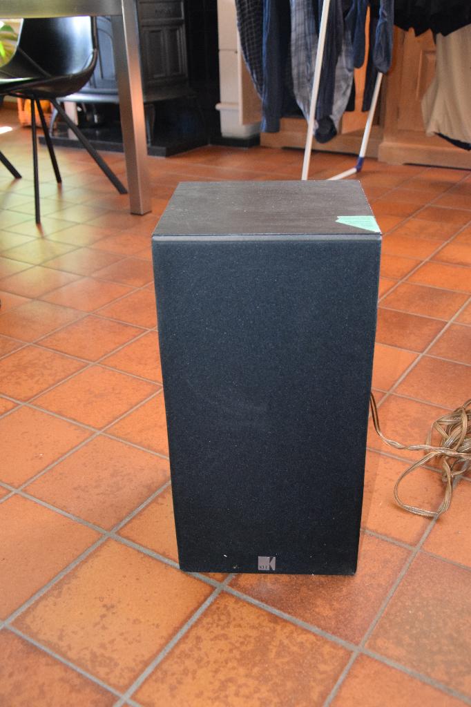 Enceinte (Haut-parleur) KEF (150 W), Enlèvement, Utilisé, 120 watts ou plus, Haut-parleur central
