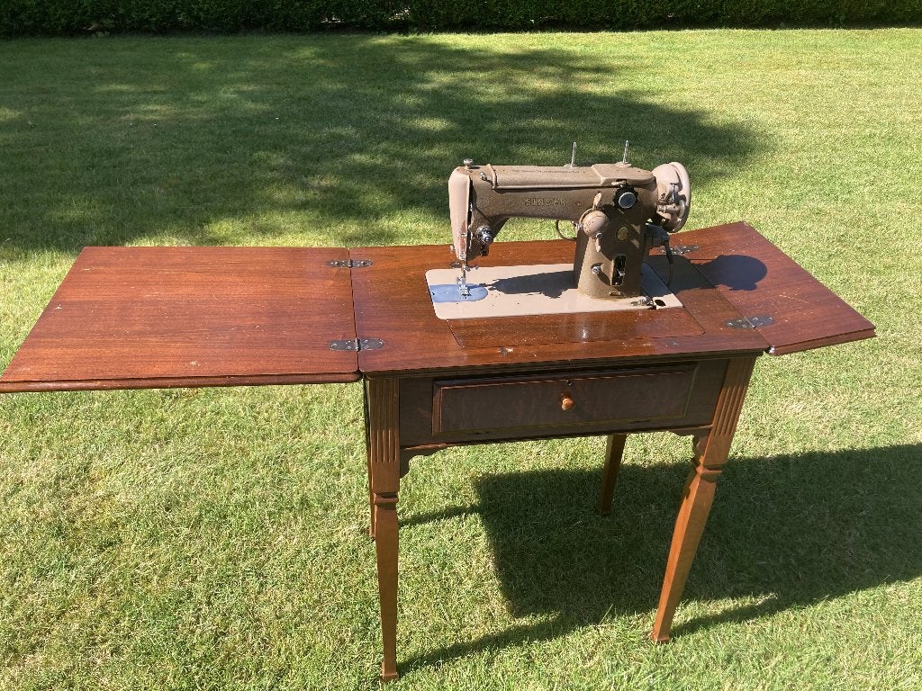 Naaimachiene Singer vintage, Hobby en Vrije tijd, Naaimachines en Toebehoren, Ophalen, Gebruikt, Naaimachine, Singer