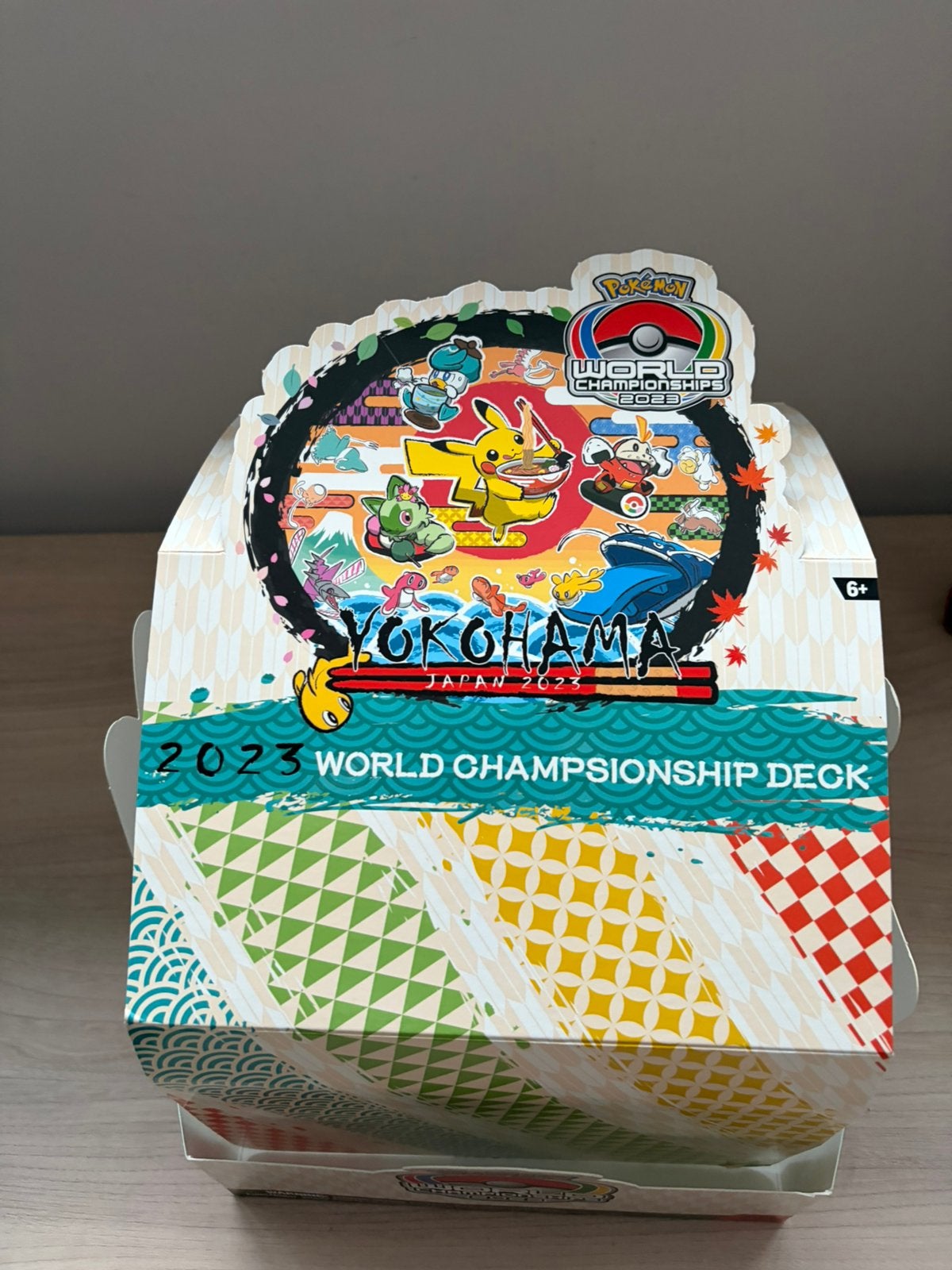 Pokémon 2023 World Championships Yokohama Empty Display Box, Ophalen of Verzenden, Zo goed als nieuw