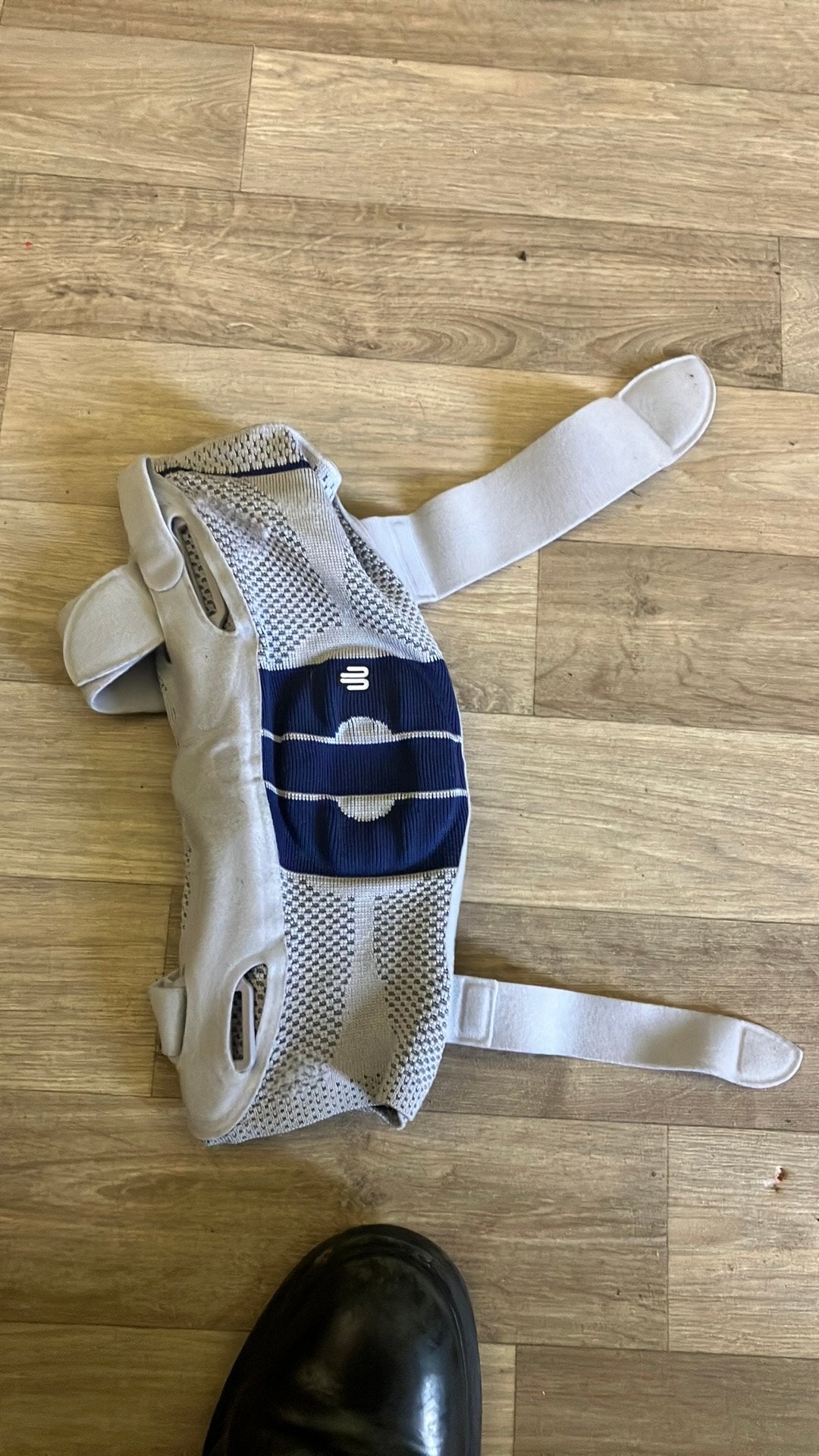 Kniebrace/ Bauerfeind GenuTrain S | Kniebrace, Divers, Orthèses, Enlèvement, Comme neuf