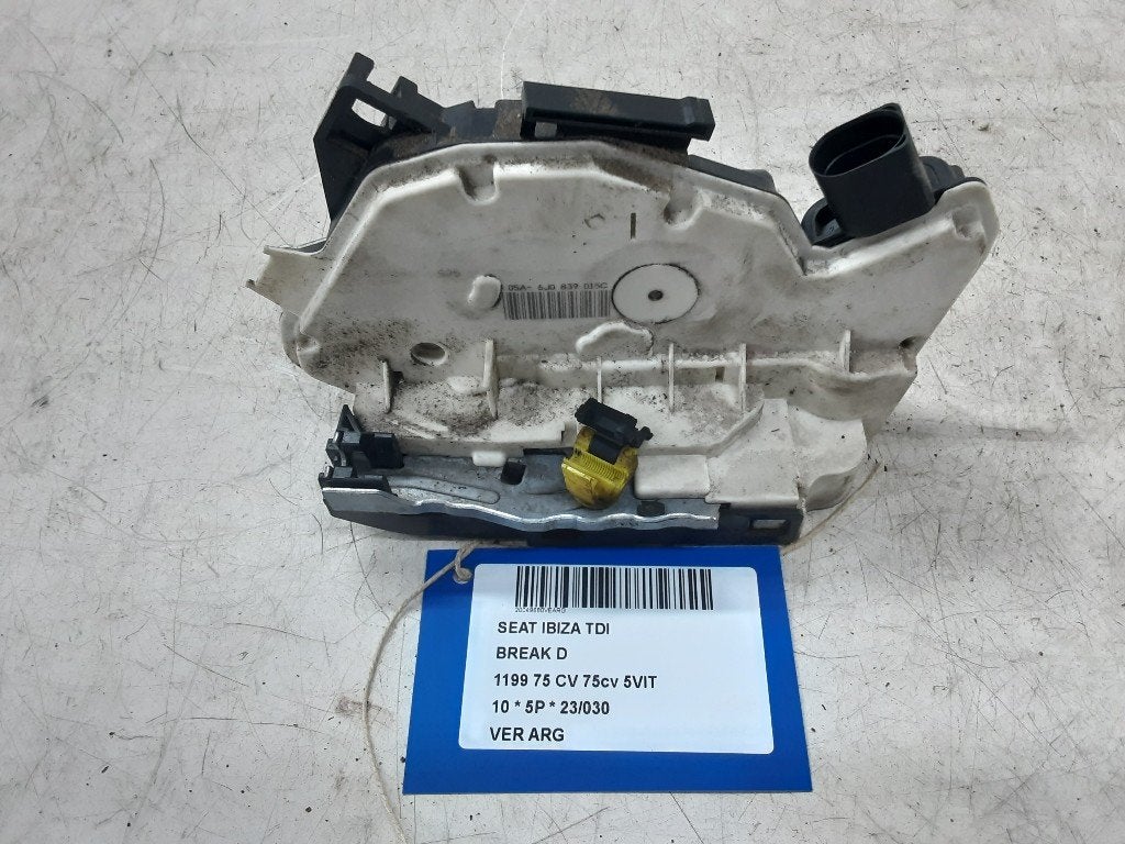 SERRURE DE PORTE ARRIÈRE GAUCHE Seat Ibiza ST (6J8), Arrière, Mevr. I. Hauben, Utilisé, Rue de l'Espoir 34 34
4030  GRIVEGNÉE, BE