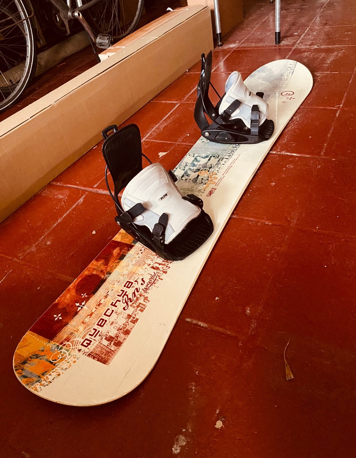 Quechua all-mountain snowboard + bindingen, Ophalen, Gebruikt, Board