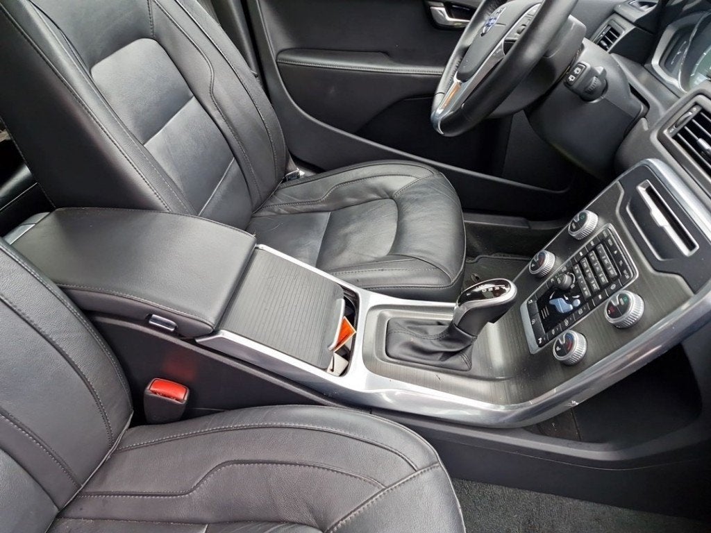 CONSOLE CENTRALE Volvo V70 (BW) (01-2007/04-2016), Info@volvocars.com, Volvo Car Germany GmbH, Siegburger Straße 229
50679  Köln, DE