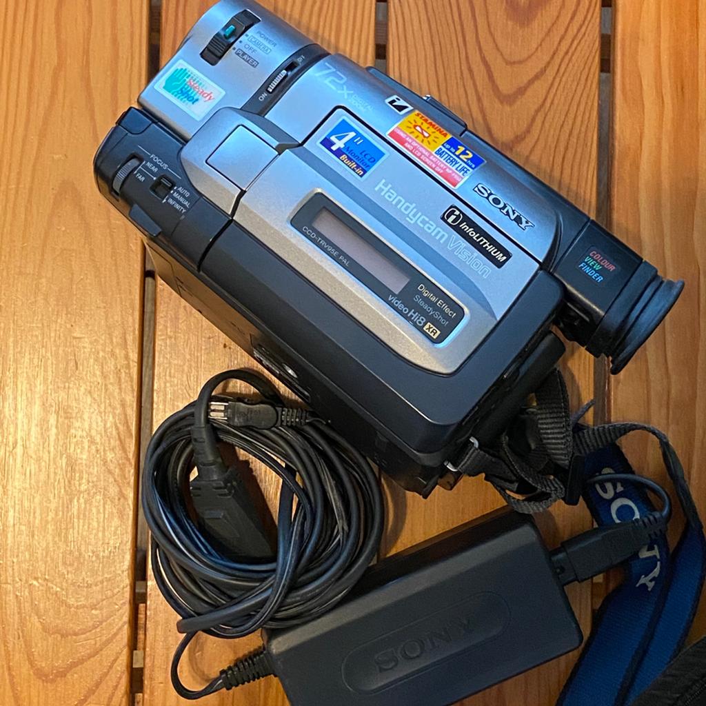 Sony CCD-TRV95E, Hi8-camcorder - zo goed als nieuw, Audio, Tv en Foto, Videocamera's Analoog, Ophalen of Verzenden