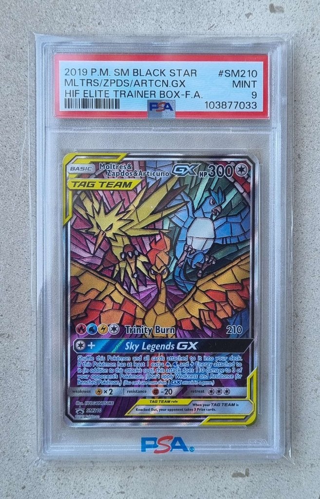 Moltres & Zapdos & Articuno GX  PSA9, Hobby en Vrije tijd, Verzamelkaartspellen | Pokémon, Ophalen of Verzenden, Nieuw, Losse kaart