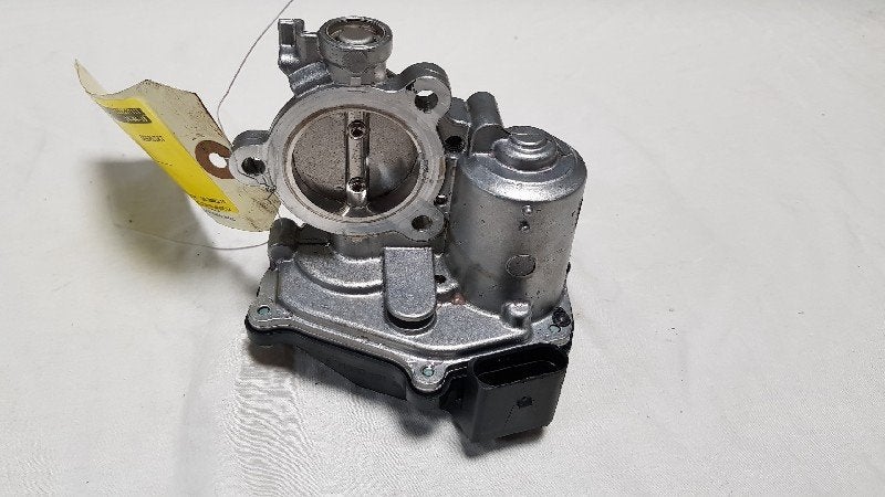 BOITIER PAPILLON Volkswagen Tiguan (AD1) (|04L131501G|), Utilisé, Volkswagen