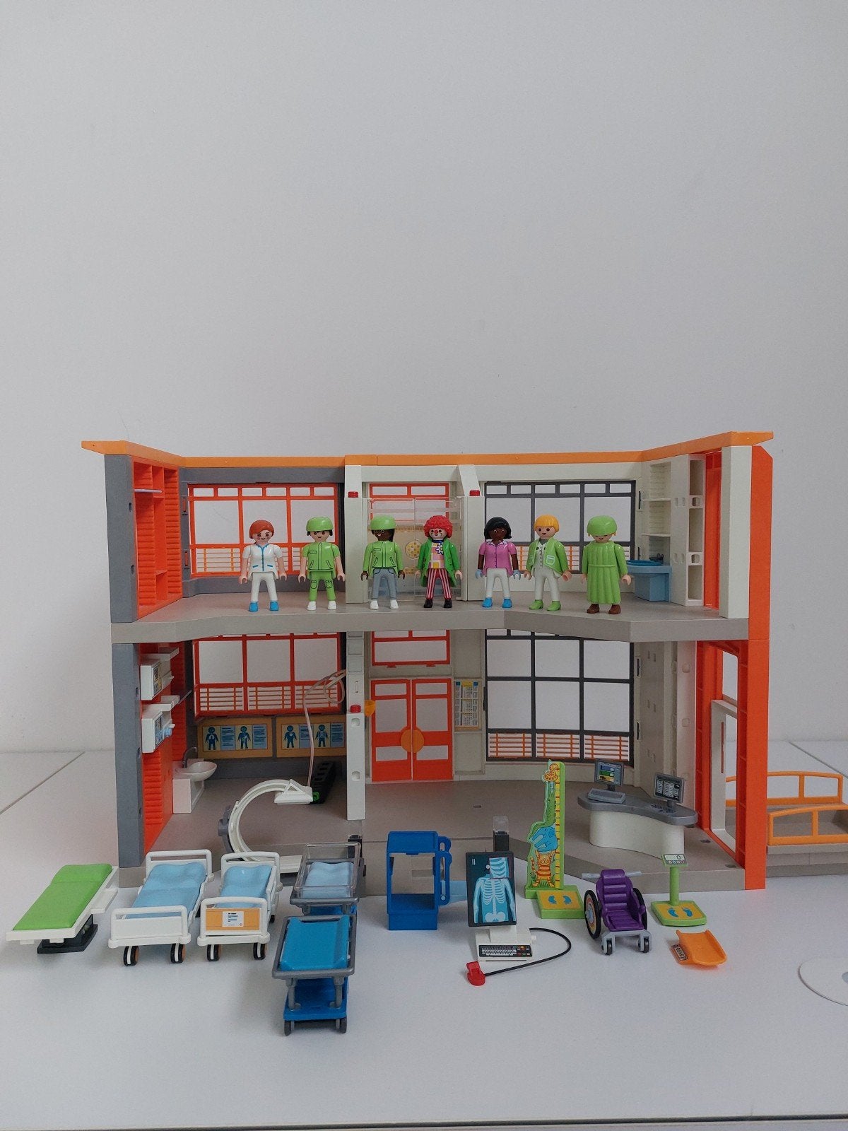 kinderziekenhuis, Kinderen en Baby's, Ophalen, Zo goed als nieuw, Gebouw