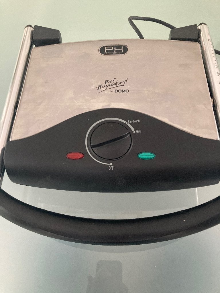 Grill Domo Piet Huysentruyt.Bon état.Pas d’envoi., Elektronische apparatuur, Contactgrills, Ophalen, Gebruikt