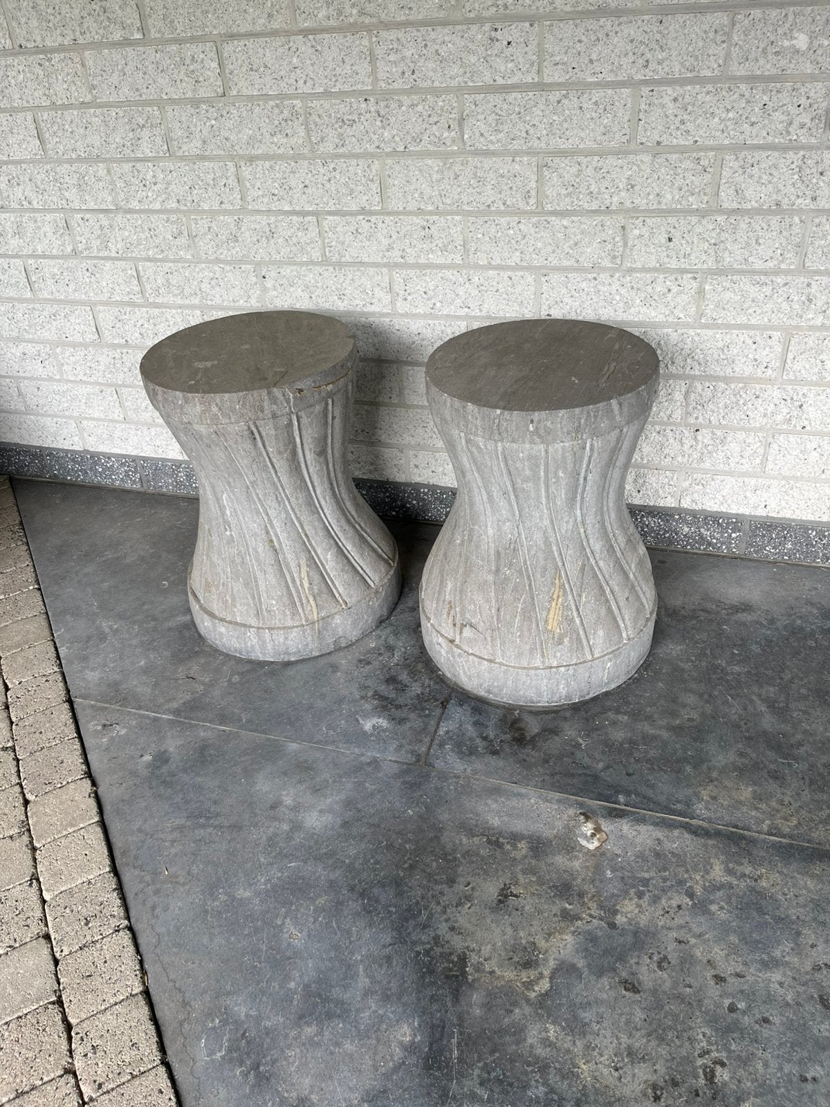 4 betonnen zuilen/stoelen, Ophalen, Gebruikt