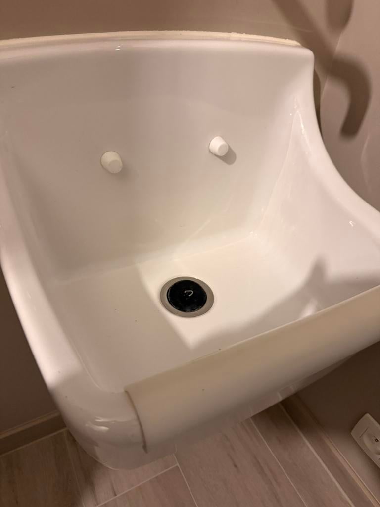 Uitgietbak met mengkraan, Doe-het-zelf en Bouw, Sanitair, Ophalen, Zo goed als nieuw, Kraan