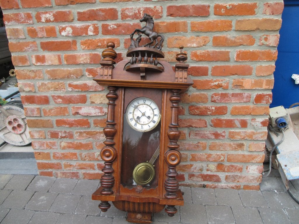 Hangklok uit grootmoederstijd, Antiek en Kunst, Ophalen