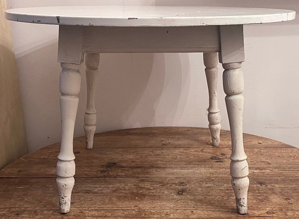 Table blanche ronde en bois vintage (52.5 x 78.5), Maison & Meubles, Rond, 45 à 60 cm, Enlèvement, Utilisé