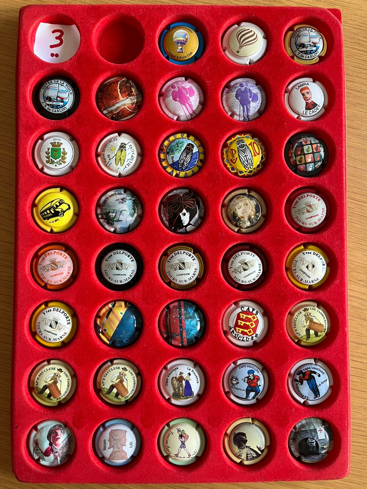 Champagne capsules, Enlèvement ou Envoi