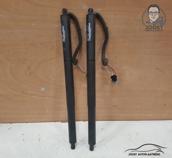 Gasveer el. achterklep Mini Countryman F60 ('17-18) 7405763, Gebruikt, -, Ophalen of Verzenden, Mini
