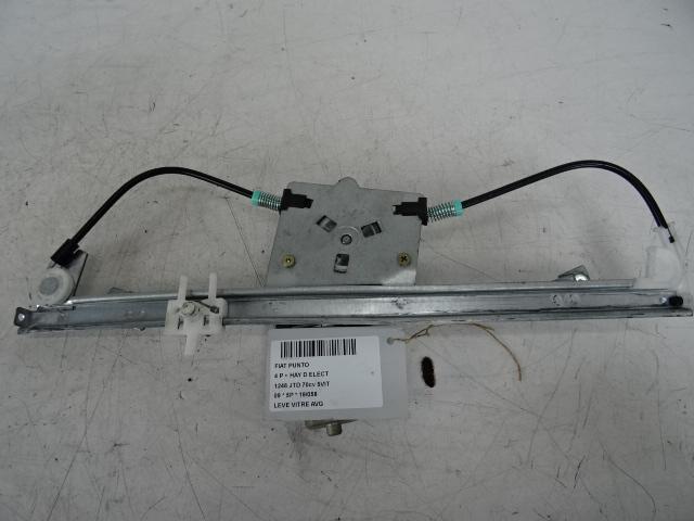 VITRE MECANISME AVANT GAUCHE Fiat Grande Punto (199), Mevr. I. Hauben, Utilisé, Fiat, Rue de l'Espoir 34 34
4030  GRIVEGNÉE, BE