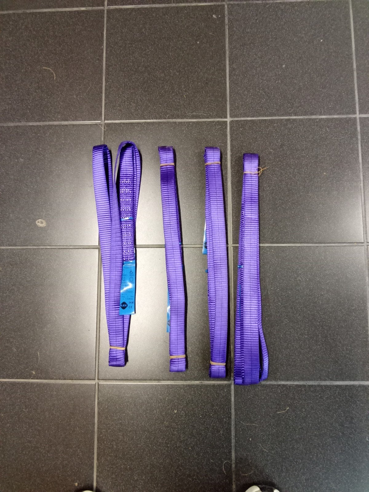 sangles d' une tonne longeur 1.50 m, neuves. 4 pièces., Envoi, Neuf