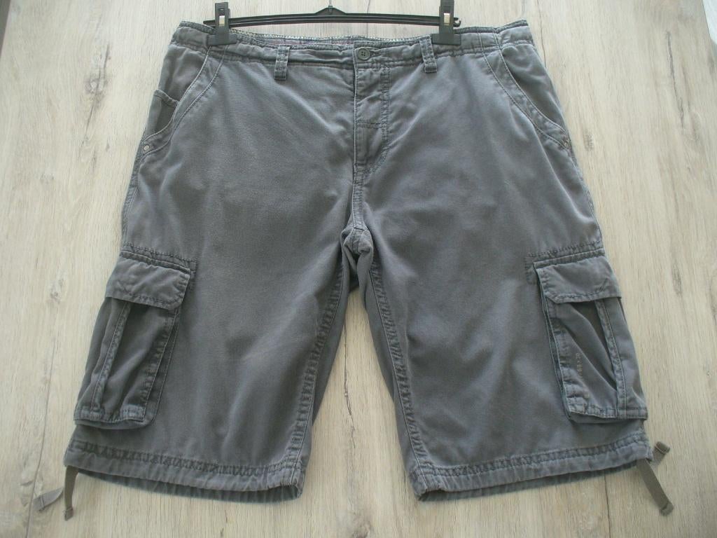 Short Esprit maat 36, Kleding | Heren, Broeken en Pantalons, Overige maten, Ophalen of Verzenden, Esprit, Grijs
