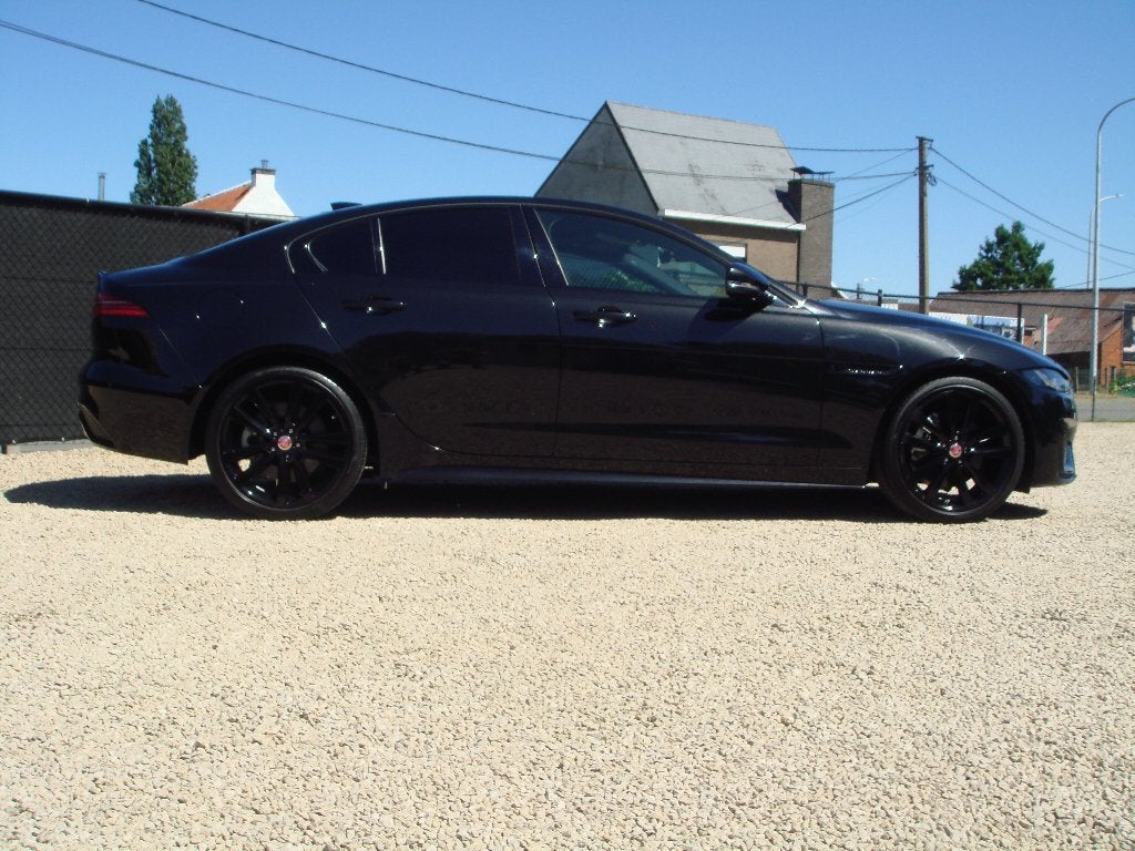 JAGUAR XE 2.0 R-DYNAMIC * LEDER * MERIDIAN * CAMERA *, Autos, Jaguar, Cuir, Achat, Entreprise, Entretenue par le concessionnaire