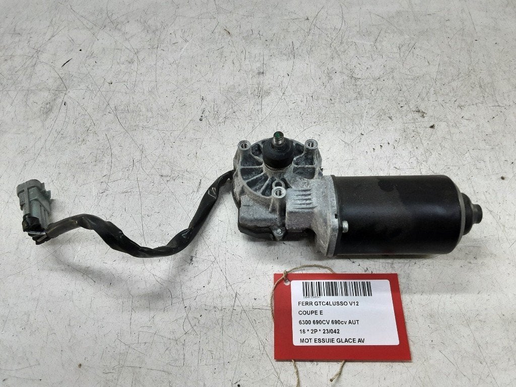 MOTEUR ESSUIE-GLACE AVANT Ferrari GTC4 Lusso (159200-9250), Mevr. I. Hauben, Ferrari, Utilisé, Rue de l'Espoir 34 34
4030  GRIVEGNÉE, BE