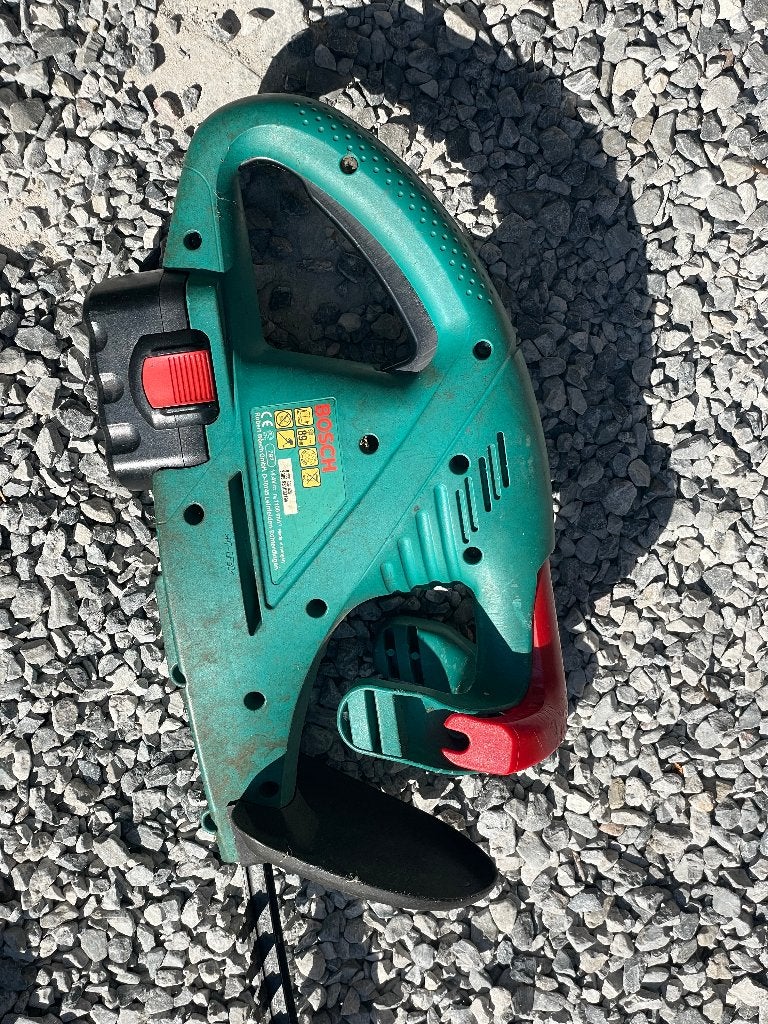 taille haie Bosch coupe electrique a accus, Enlèvement, Utilisé, Batterie, Bosch