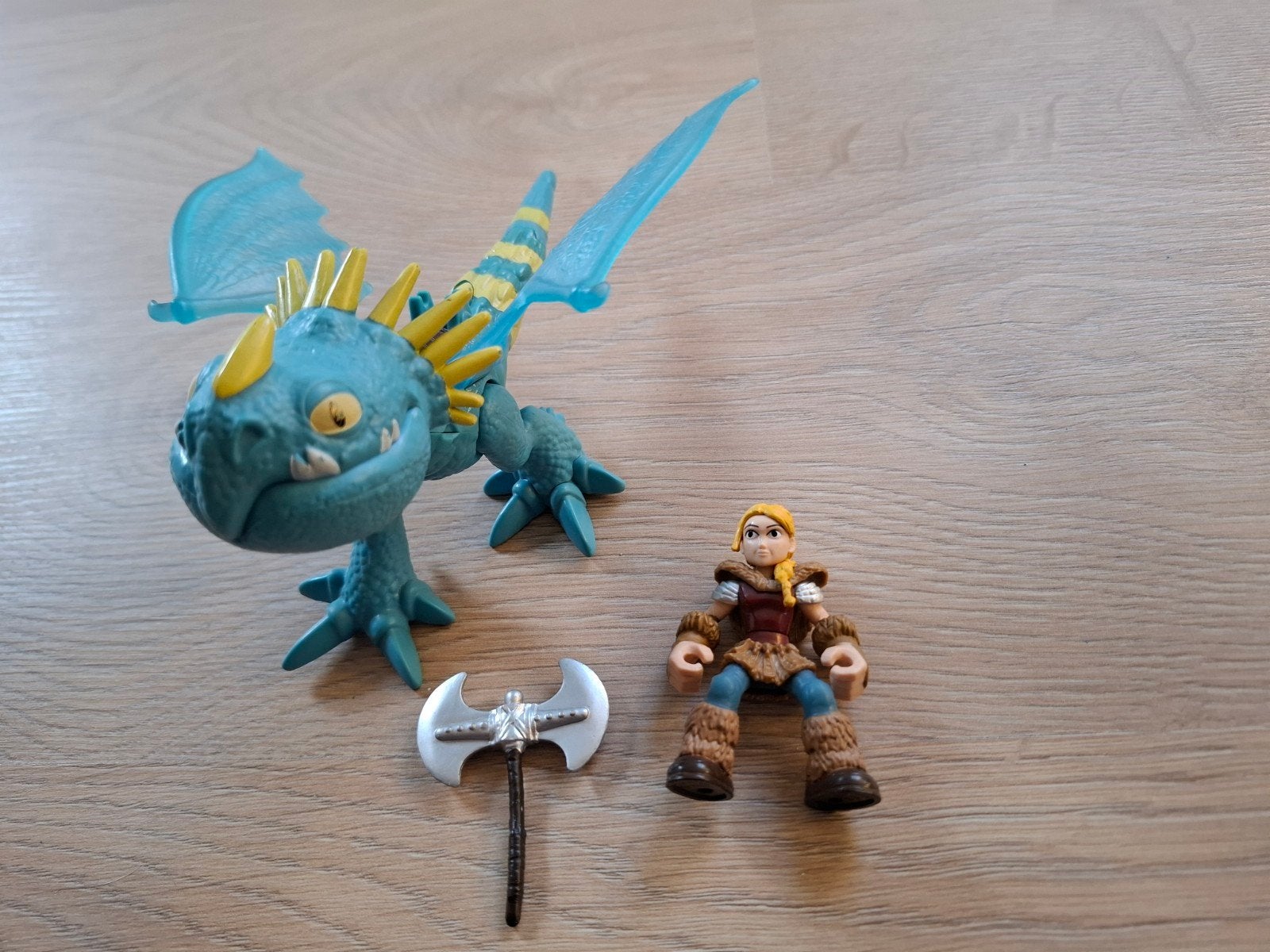 Hoe tem je een draak, how to train a dragon?, Kinderen en Baby's, Ophalen of Verzenden