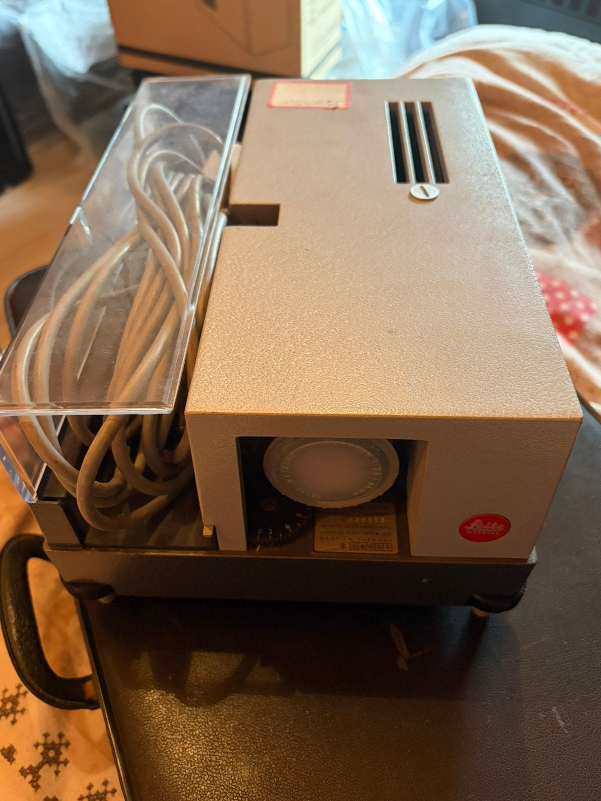 Leitz Pradovit Color diaprojector, Ophalen of Verzenden, Zo goed als nieuw