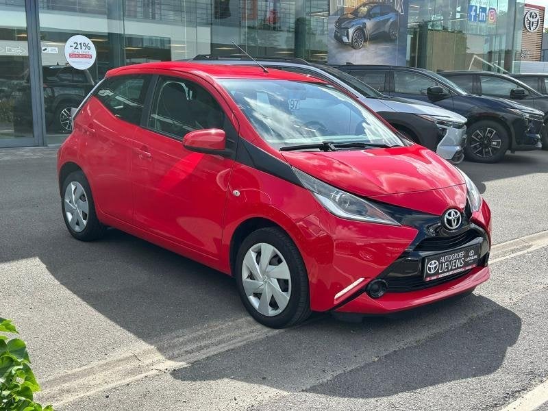 Toyota Aygo 1.0 AT X-PLAY, Auto's, Toyota, Automaat, 118 g/km, 72 pk, 5 deurs