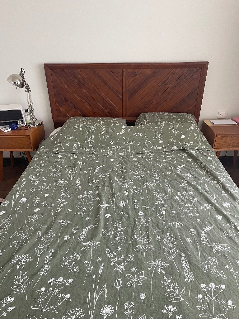 Bed, Huis en Inrichting, Slaapkamer | Bedden, Ophalen, Bruin, 140 cm, Zo goed als nieuw