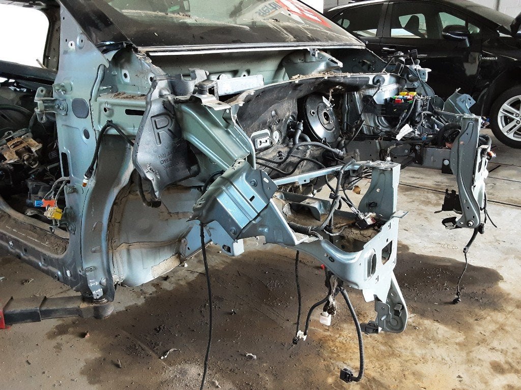 BINNENSPATSCHERM RECHTS VOOR Opel Crossland / Crossland X, Gebruikt, Voor, Opel, Spatbord