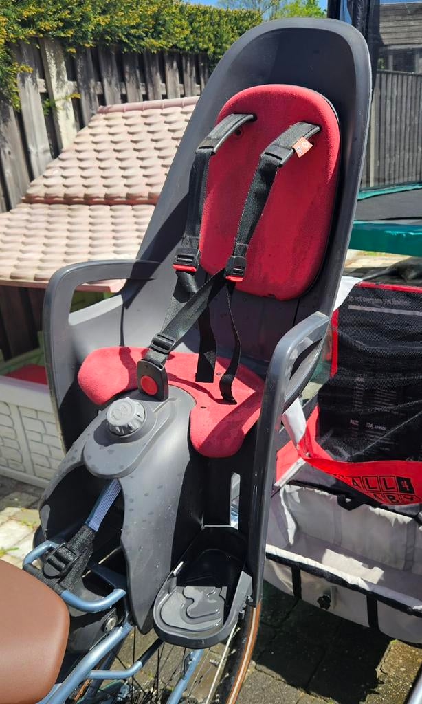 Fietsstoeltje te koop, Ophalen, Gebruikt, Achterzitje, Voetsteuntjes